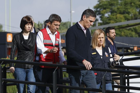 Abucheos e insultos a Pedro Sánchez al llegar a Valencia