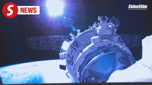 Shenzhou-19 spaceship docks with space station combination