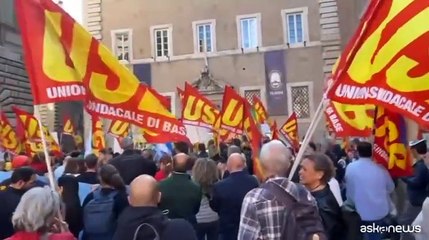 Sciopero del pubblico impiego, prof e infermieri scendono in piazza