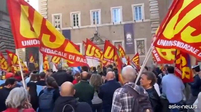 Sciopero del pubblico impiego, prof e infermieri scendono in piazza