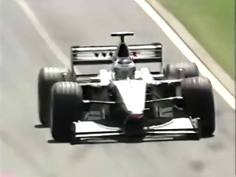 F1 – Mika Häkkinen (McLaren Mercedes V10) lap in qualifying – Australia 2000