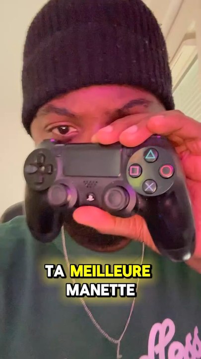 Debat important : Plutot manette PlayStation 4 ou PlayStation 5 ? a vos commentaires ! 