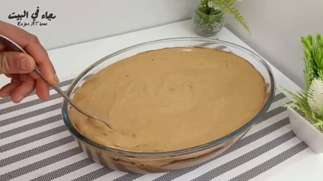 عندك حليب ودقيق حضري تحلية بدون طهي ولافرن ولانشا وبدون فلو ولابيض ولا كريم شانتيي ولاباتسيير إدمان