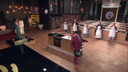 Helena Rizzo dá aula no MasterChef e ensina prato do Maní