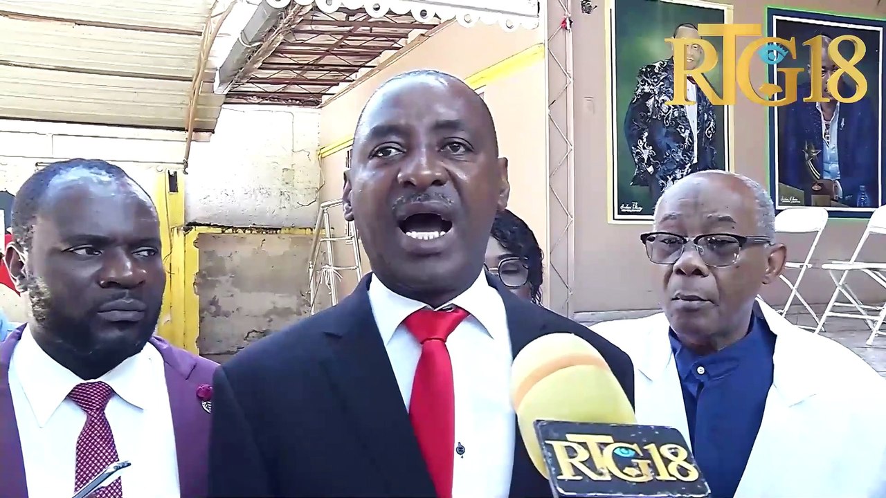 Gwo diskisyon pete nan yon konferans pou la près "Reveil National pour Souvéraineté d'Haïti" tap bay