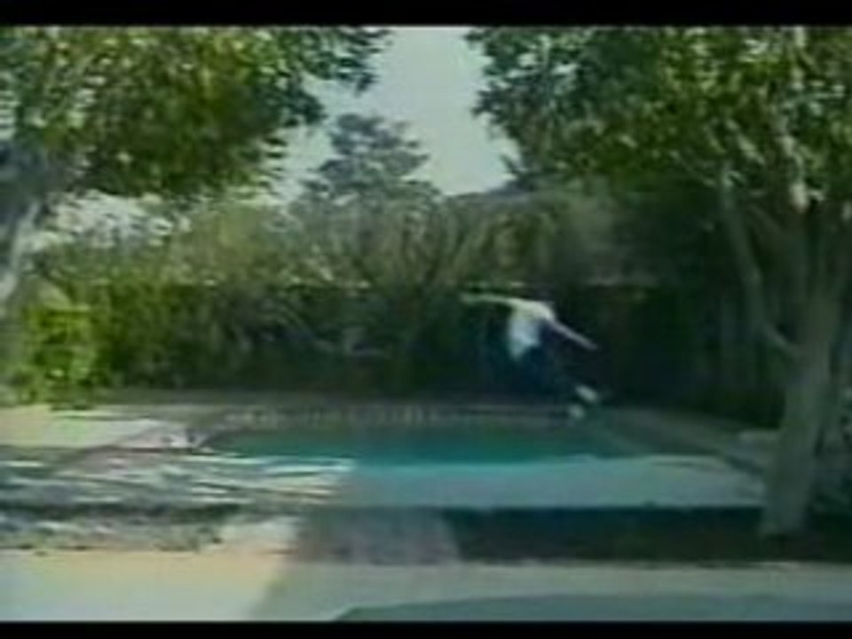 Funny Video - Jackass - Pool Jumper