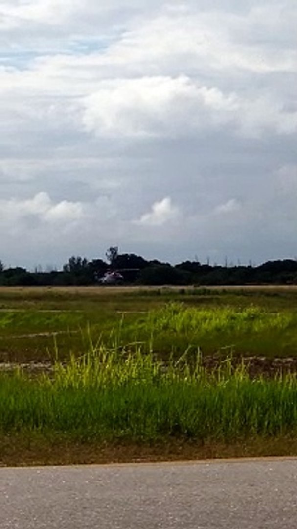 Helicóptero decolando em Cabo Frio