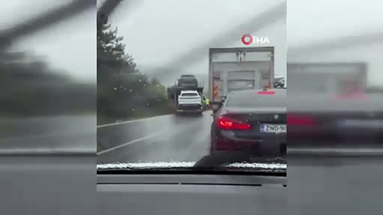 TOGG yüklü TIR kaza yaptı