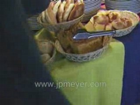 Galapagos Islands travel: Quito at 6:AM and an amazing break