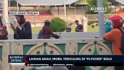 Lawan Arah, Mobil Terguling di Flyover Solo