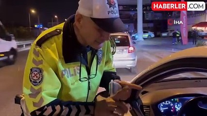 Alkollü Sürücü ile Polis Arasında İlginç Alkolmetre İmtihanı