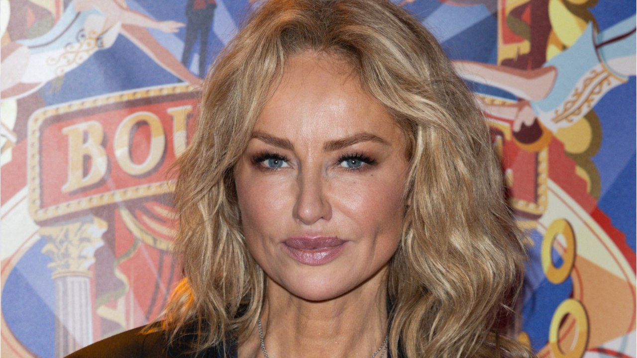 GALA VIDEO - “C'était bon !” : Adriana Karembeu “perturbée pendant 3 jours” après avoir embrassé cet acteur très célèbre