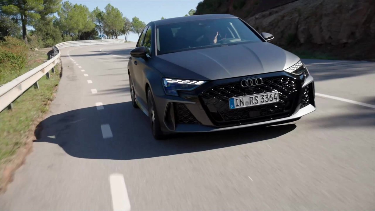 Der neue Audi RS 3 - gesteigerte Fahrdynamik durch optimiertes Kurvenverhalten