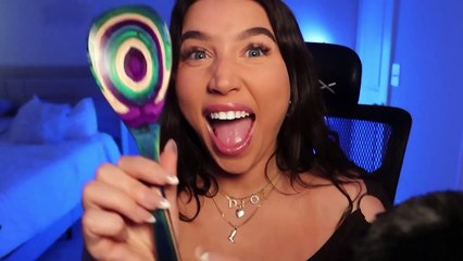 ❤️ASMR Eating Your Face With A Wooden Spoon  (mouth sounds, tapping, scooping)