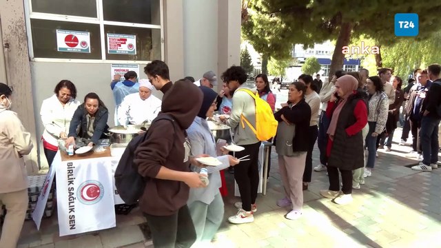 Ege Üniversitesi Tıp Fakültesi'nde yemek isyanı; pilav ve ayran dağıtılarak protesto edildi!