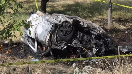 Malatya’da kontrolden çıkan otomobil yandı: 2 kişi hayatını kaybetti