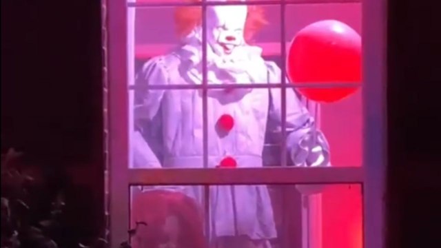 Skulls and skeletons in the front yard bring the ultimate Halloween vibe to life