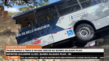 CENTRAL 98 | Ônibus perde o freio e bate em muro de creche no bairro Salgado Filho