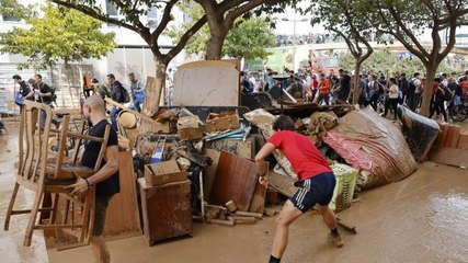 DANA Valencia: La sorprendente respuesta de voluntarios que sacude a la ciudad