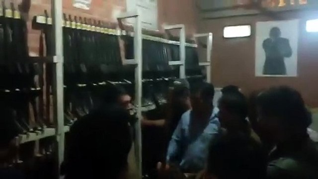 Revelan imágenes de afines a Evo Morales tomaron un cuartel militar en Villa Tunari