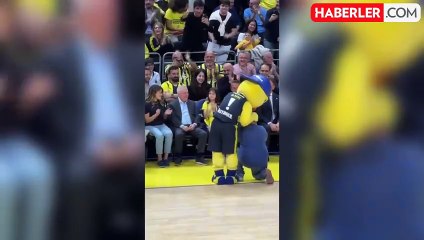 Fenerbahçe'de tarihi anlar: Ali Koç ve Aziz Yıldırım, birlikte maç izledi