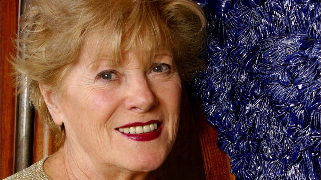 GALA VIDÉO - Colette Renard : cette terrible maladie qui a emporté la chanteuse devenue une star de Plus Belle la Vie