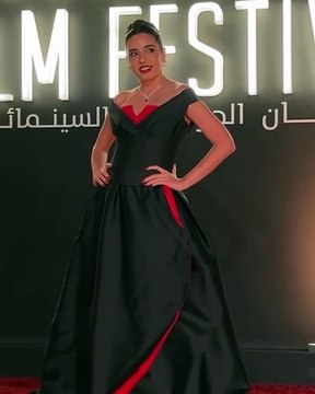 إطلالة سارة عبد الرحمن على الرد كاربت بحفل ختام الجونة 2024