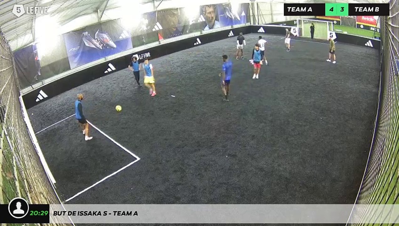 But de Issaka S - Team A