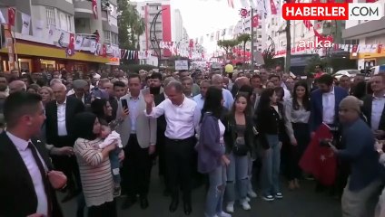 'tarihin İzinde, Efsaneler İçinde' Sloganıyla Düzenlenen 3'üncü Uluslararası Tarsus Festivali Kortej Yürüyüşü Geniş Katılımla Yapıldı