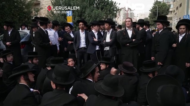Israele, gli ebrei ultra ortodossi manifestano contro l'arruolamento nell'esercito