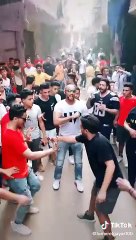 الجيار بيرقص في فرح