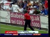 Abdul Razzaq 64 vs England 3rd ODI 2003