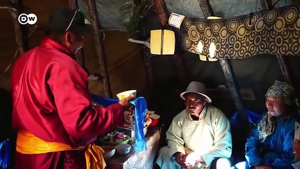 The last reindeer nomads of Mongolia | DW Documentary