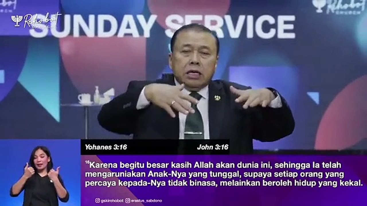 Senyum Tuhan di Ujung Waktu