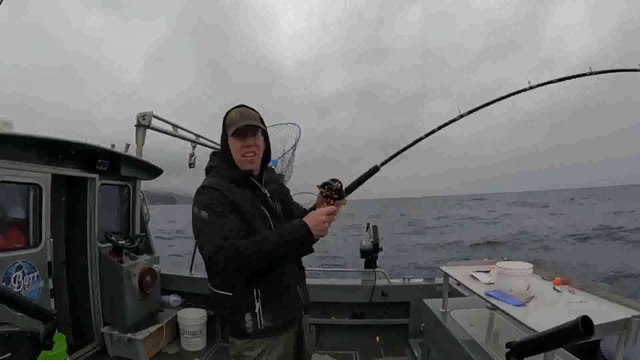 Catch and Cook Snow Crabs & King Salmon - Fishing Alaska During a Winter Storm