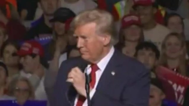 Donald Trump rails against ‘stupid people’ as he’s plagued by microphone problems