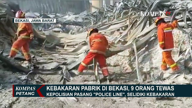 Petugas Damkar Butuh Waktu 24 Jam untuk Padamkan Kebakaran Pabrik di Bekasi