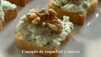 Canapés de roquefort y nueces