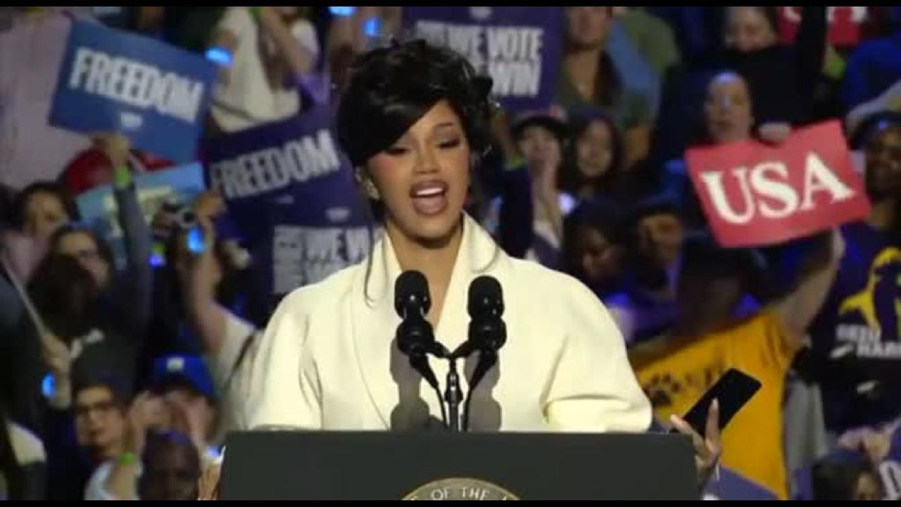 Cardi B infiamma Milwaukee: "Credo in Kamala Harris, votiamola!"