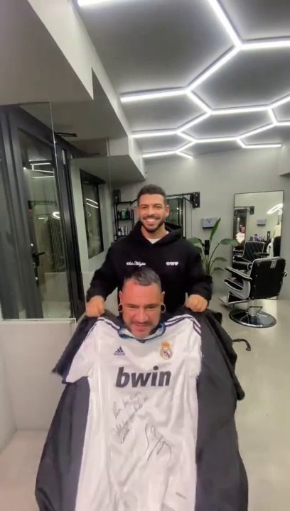 A hairdresser in Barcelona made his customers wear Real Madrid jersey aprons.  This kind of humor is always fun to watch.