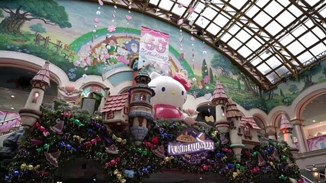 Fans celebrate as Hello Kitty turns 50