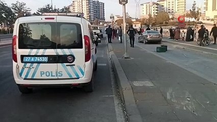 Kaldırıma çıkan araç 2 kadını ezdi: Kadınlardan biri öldü