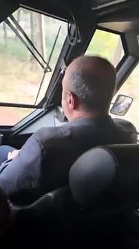 Mustafa Varank kaza geçirdi: Kafasını eğip son anda kurtuldu!