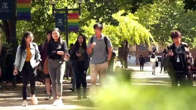 Government commits to HECS-HELP changes that could save debt holders $680 a year