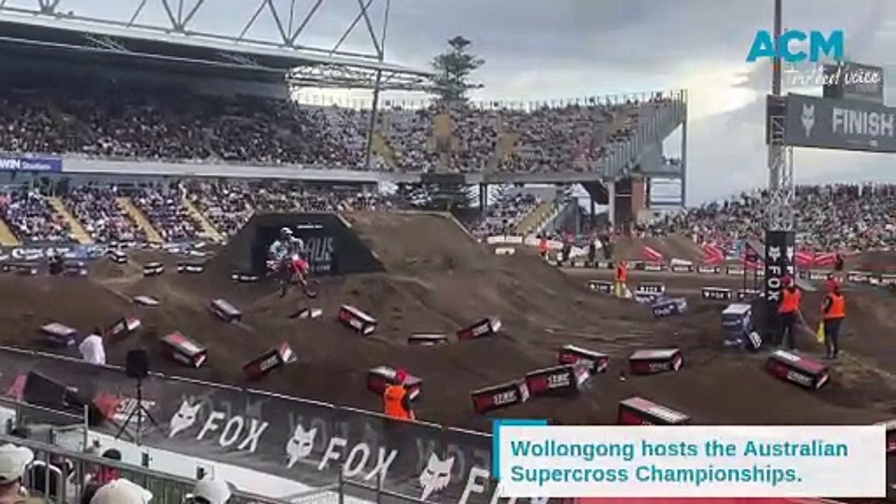 Wollongong hosts the Australian Supercross Championships/ Illawarra Mercury/ Saturday, November 2