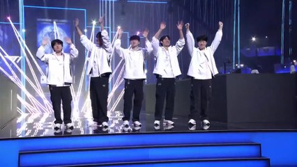 페이커, 5번째 별 달았다... 중국팀 꺾고 롤드컵 5회 우승 달성 / YTN