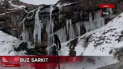 Yüksekova'nın Orşe Vadisindeki şelalesi dondu