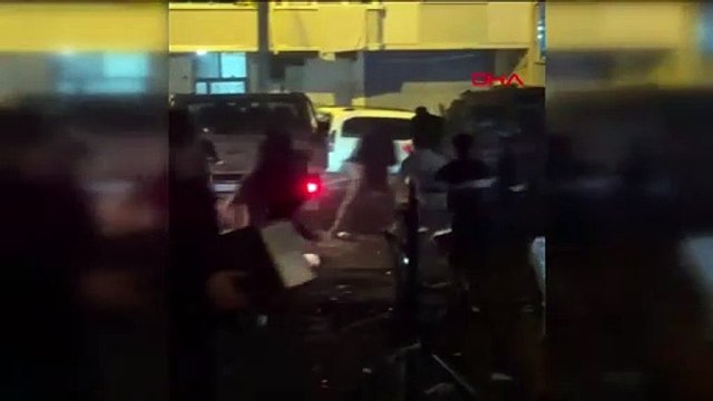 İstanbul- Avcılar'da sokaktaki kına gecesine kamyonetle daldı