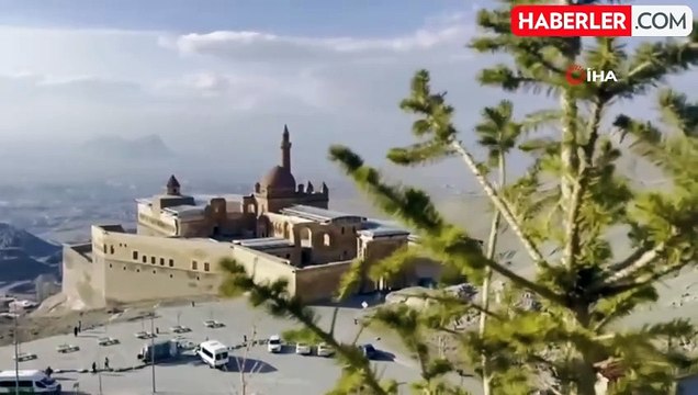 İshak Paşa Sarayı: Tarihe Işık Tutan Eşsiz Mimari