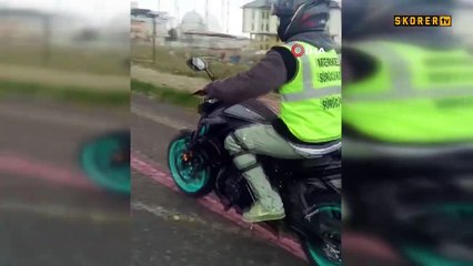 Eski yıldız Mesut Özil Arnavutköy'de ehliyet sınavına girdi